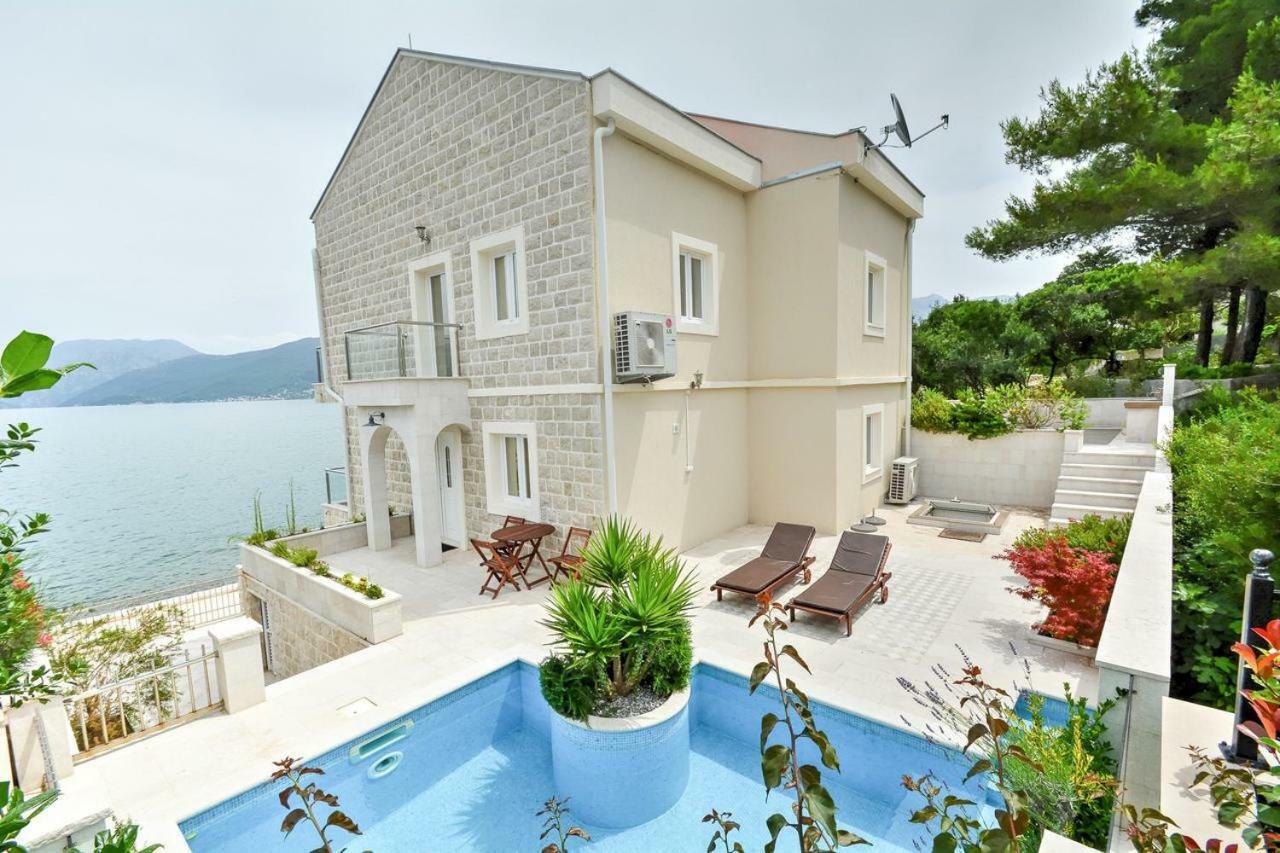 Villa Leut Montesol Tivat Krasići Exterior foto