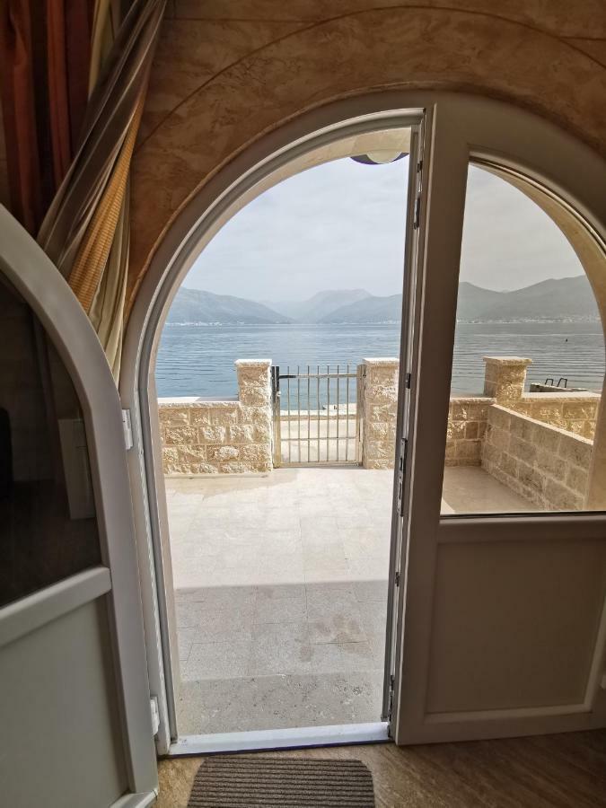 Villa Leut Montesol Tivat Krasići Exterior foto