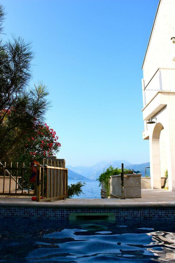 Villa Leut Montesol Tivat Krasići Exterior foto