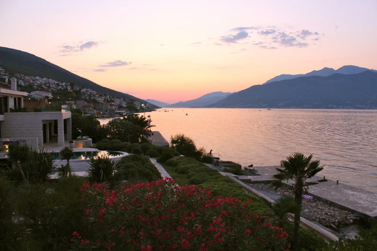 Villa Leut Montesol Tivat Krasići Exterior foto